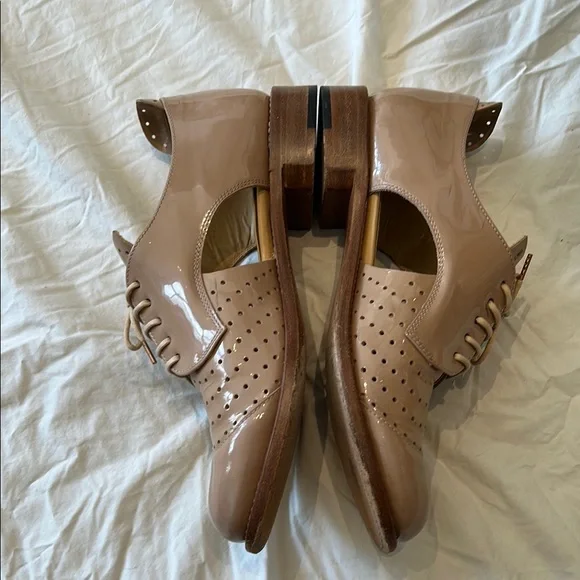 Office of Angela Scott pink/ Tan Brogue patent leather Shoes 41 - Picture 5 of 7